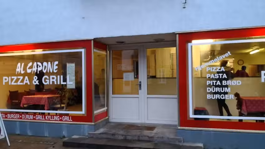 Al Capone Pizzabar Holsted