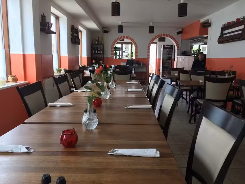 Aladdin Restaurant & Pizzaria