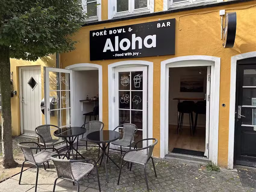 Aloha Pok&eacute; bowl and Sushi Bar