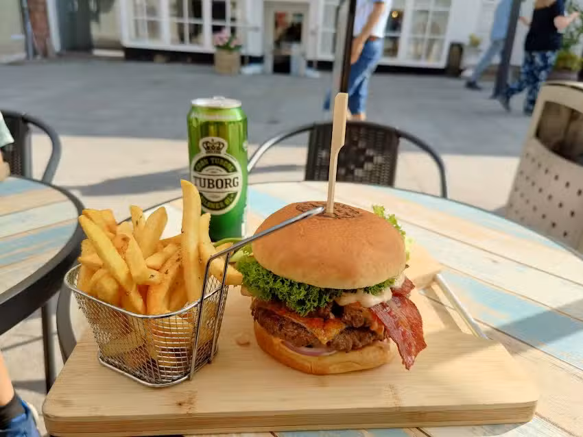 Amelie&rsquo;s Burger