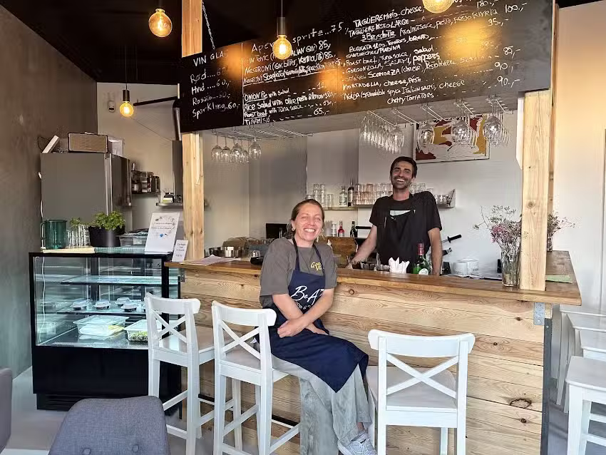 Bea Bar, Italian Wine & Deli