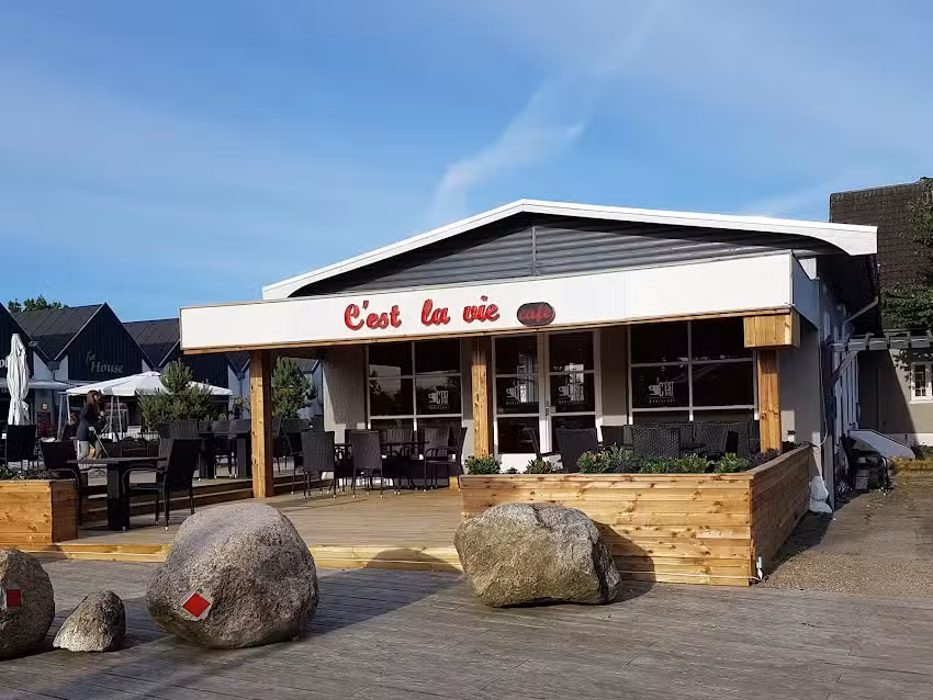 C&rsquo;est La Vie