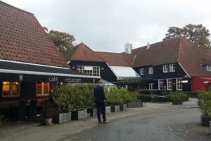 Caf&eacute; Bomhuset