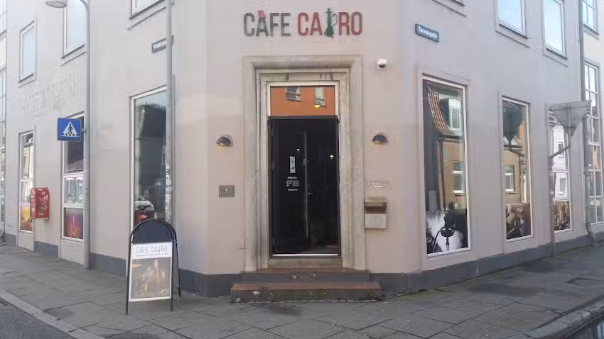 Caf&eacute; Cairo &ndash; Vandpibe Caf&eacute; Vejle