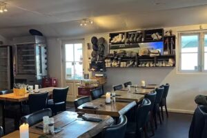 Cafe Far&oslash; Vad &AElig;bleplantage