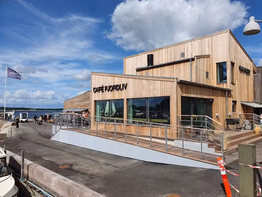 Caf&eacute; Fjordliv