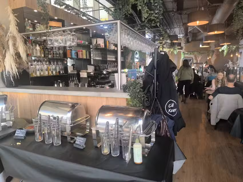 Caf&eacute; Kaiser &ndash; Hiller&oslash;d