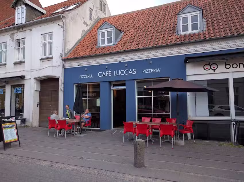 Cafe Luccas