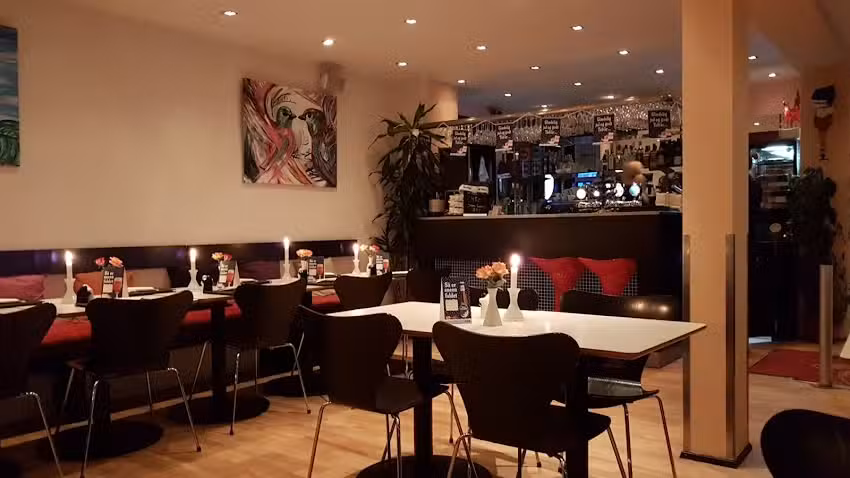 Caf&eacute; Ph&oslash;nix