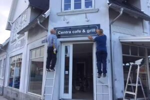 Centra Café & Grill