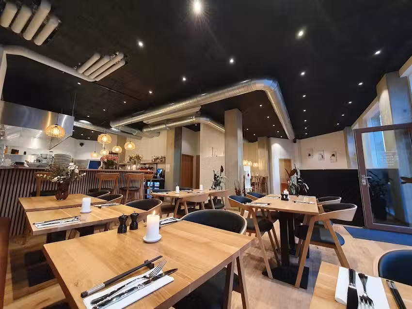 Chimi Caf&eacute; & Restaurant