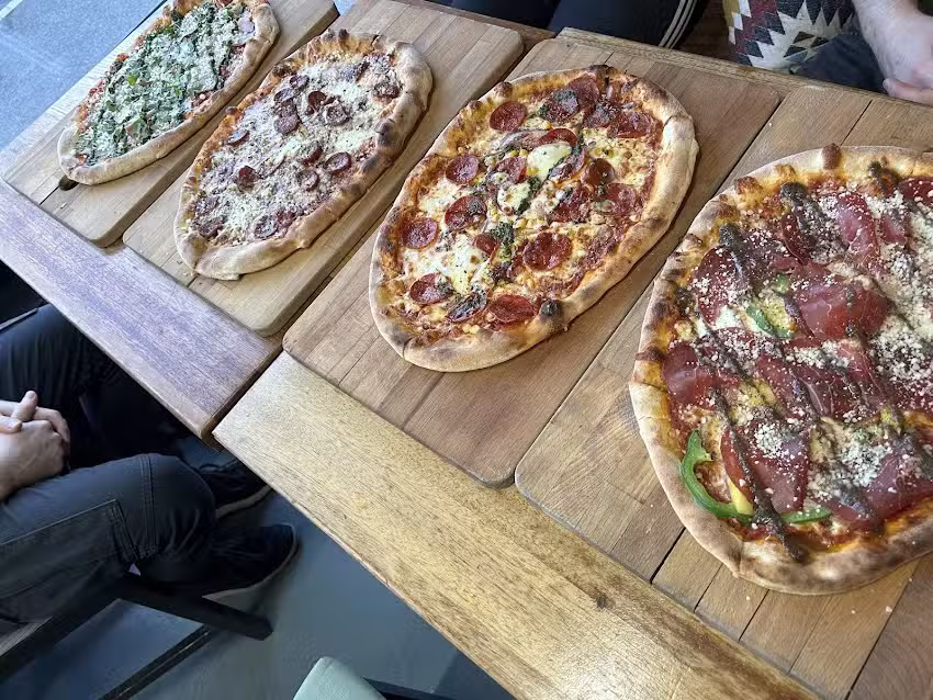 De Fyrretyve R&oslash;vere