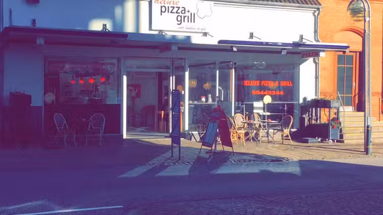 Deluxe Pizza & Grill