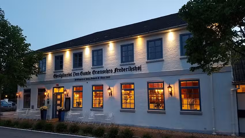 Den Gamle Gr&aelig;nsekro