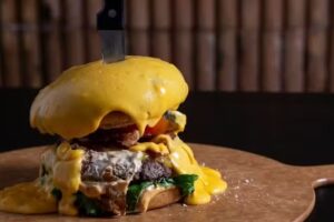 Den Muntre Gris &ndash;