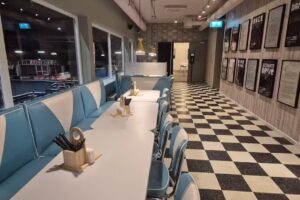 Diners&rsquo; Lounge