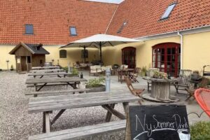 Dyreh&oslash;j Vingaard