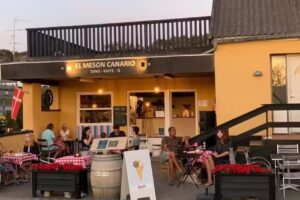 EL MESON CANARIO &ldquo;med havudsigt og 150 gratis p. pladser&rdquo;
