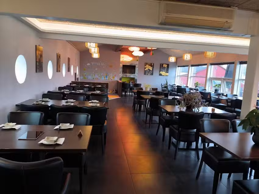 Everyday sushi & wok