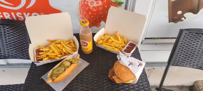 FAABORG HAVN KAFFE/IS OG FASTFOOD