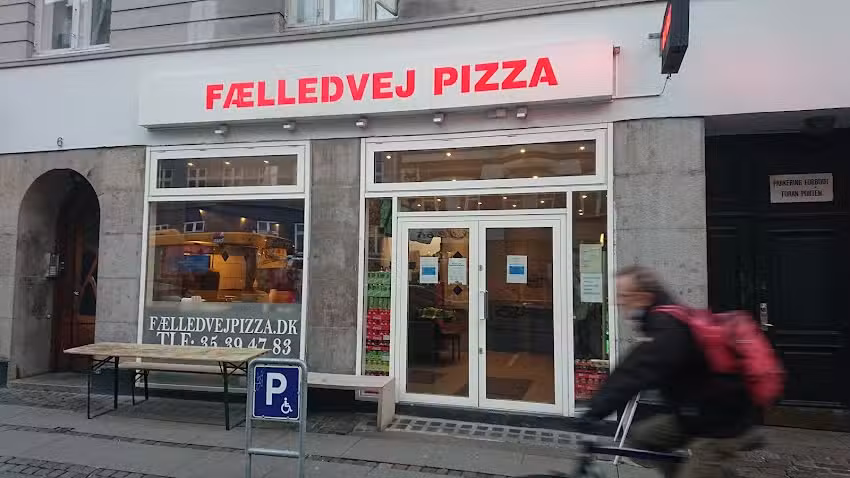 F&aelig;lledvej Pizza