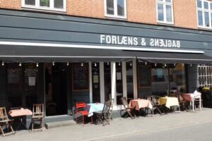 Forl&aelig;ns & Bagl&aelig;ns