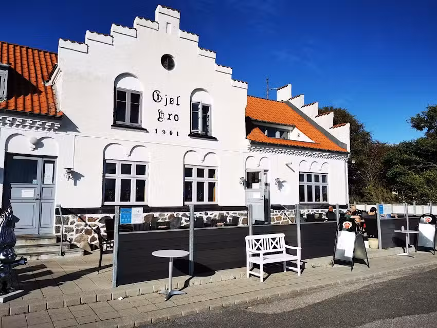 Gj&oslash;l Kro &ndash; Kroen ved fjorden