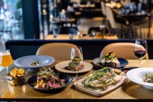 Green Room Restaurant og Bar