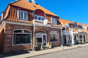 Green&acute;s Est. 2009