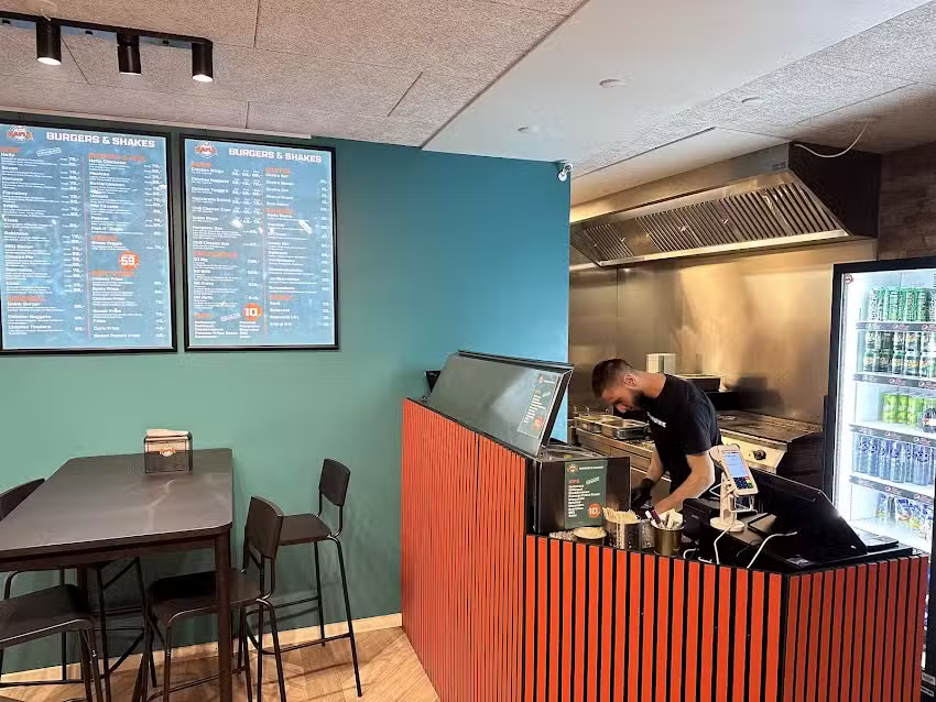 Hafla Burgers & Shakes