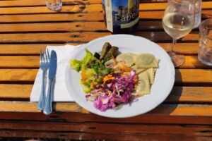 Hideaway Ving&aring;rd