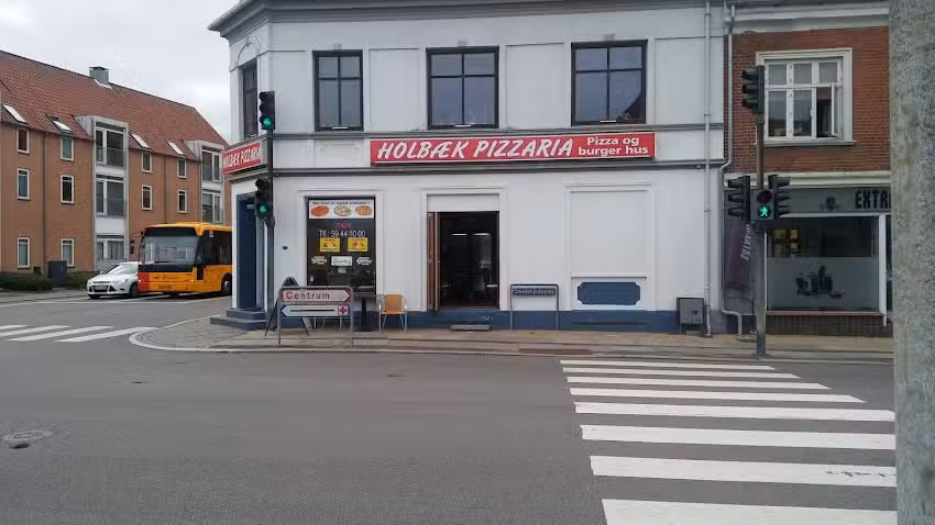 Holb&aelig;k Pizzaria