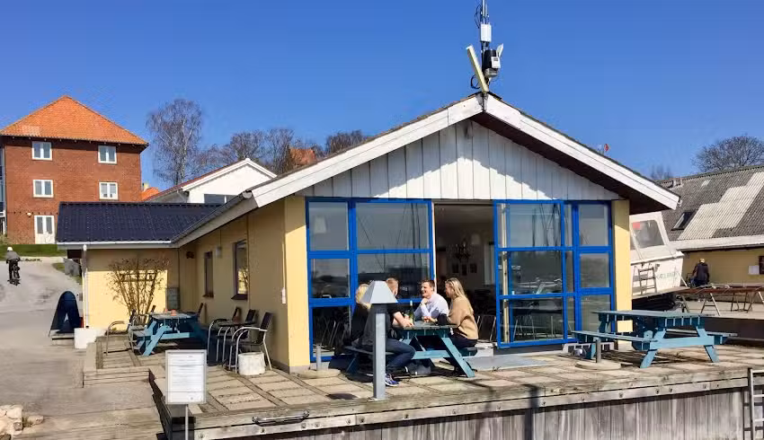 Hovmesteren Sk&aelig;lsk&oslash;r Amat&oslash;r-Sejlklub