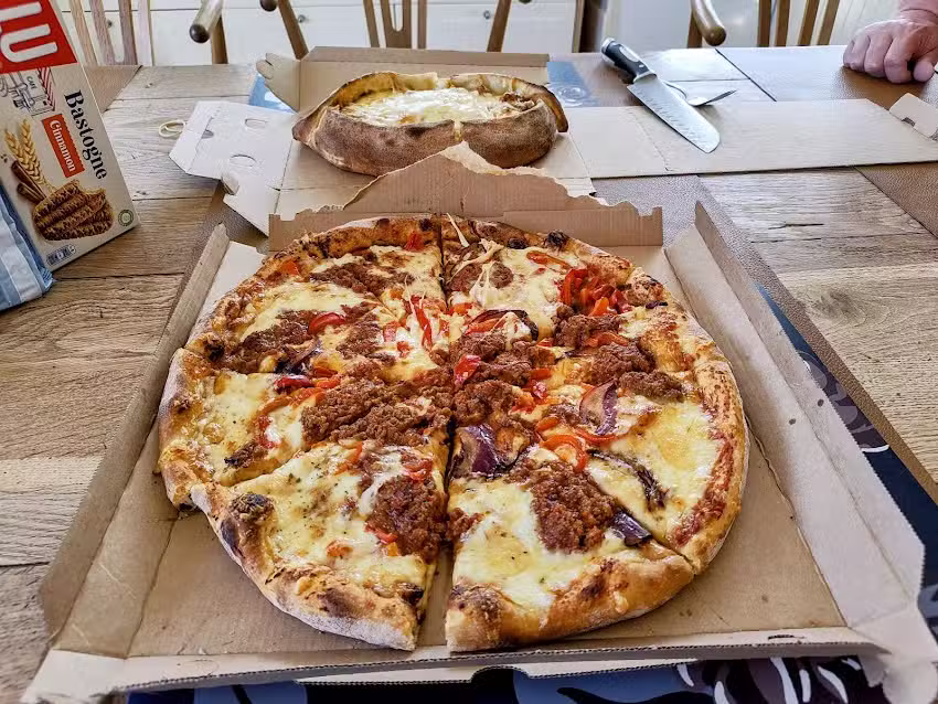 Humlum Pizza Kebab House v/Kannan Rasalinggam