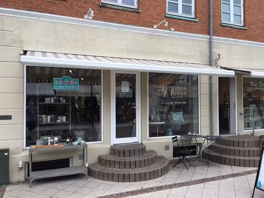 Interi&oslash;r Caf&eacute;en