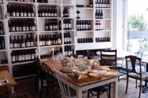 Klassisk 65, Bistro & Vinbar