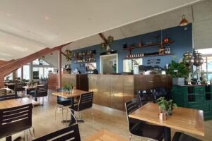 Kr&aelig;s Caf&eacute; og Butik