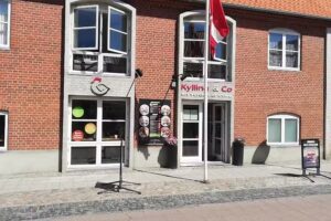 Kylling & Co Ringk&oslash;bing