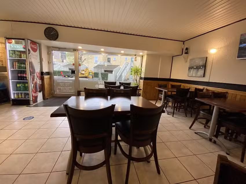 La Rosa Pizzaria & Grill