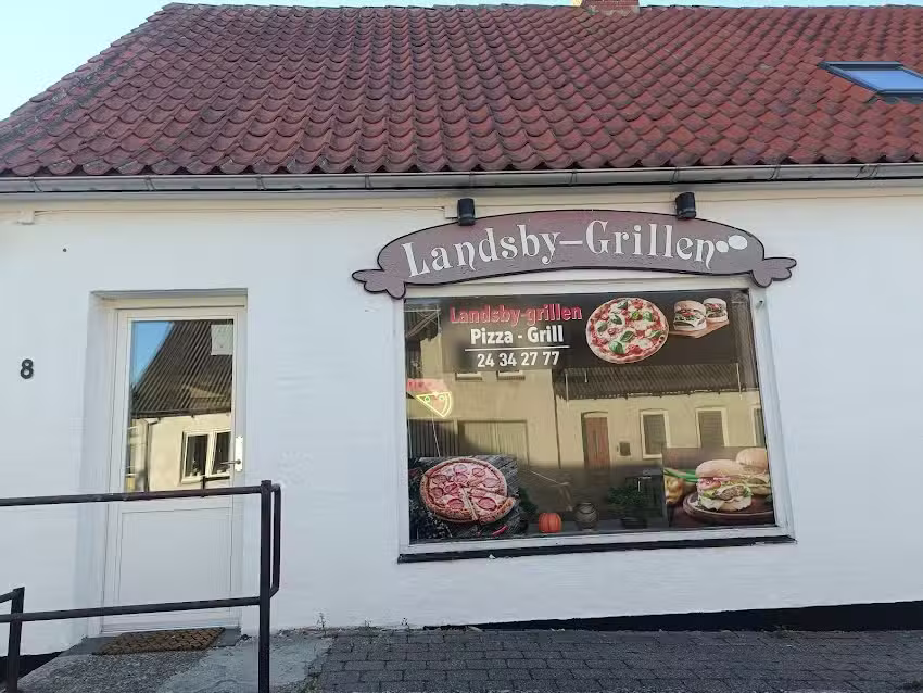 Landsby Grillen og pizzer