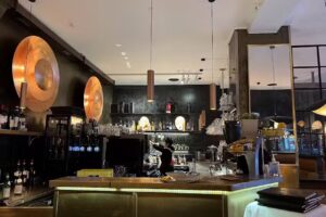 Le Diamant Bistro 59