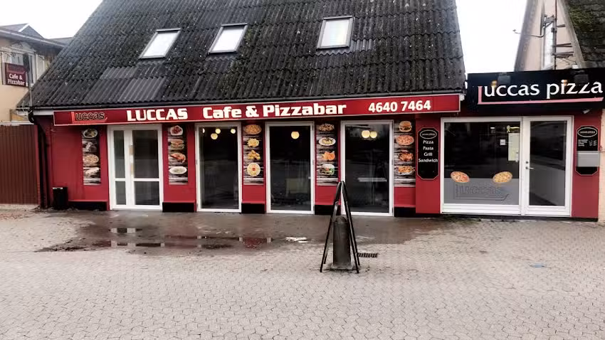 LUCCAS CAFE & PIZZA Hvals&oslash;