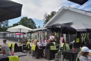 Lyngens Cafe & Minigolf