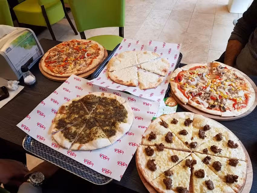 Manakish Alwadi &ndash; Almalek-shawerma