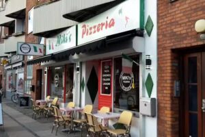 Miki&rsquo;s Pizzeria
