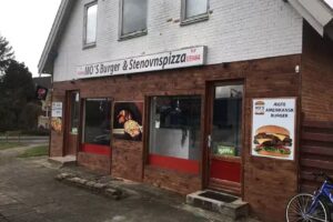 MO’s Burger & Pizza