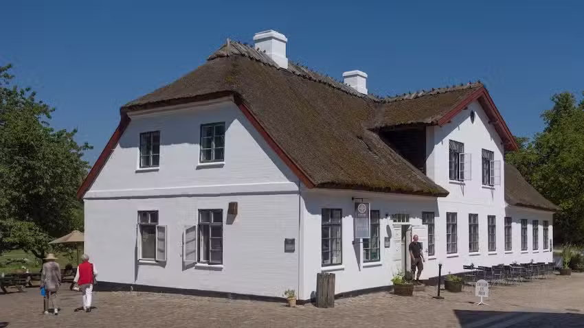 M&oslash;llecaf&eacute;en