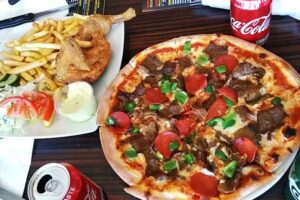 N&aelig;rum Pizza & Steak House