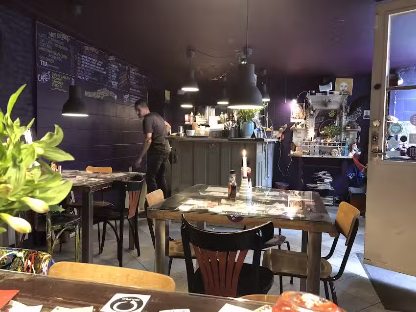 Next Door Caf&eacute;