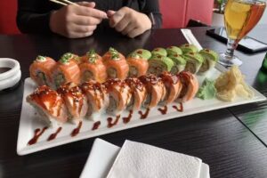 Nira Sushi